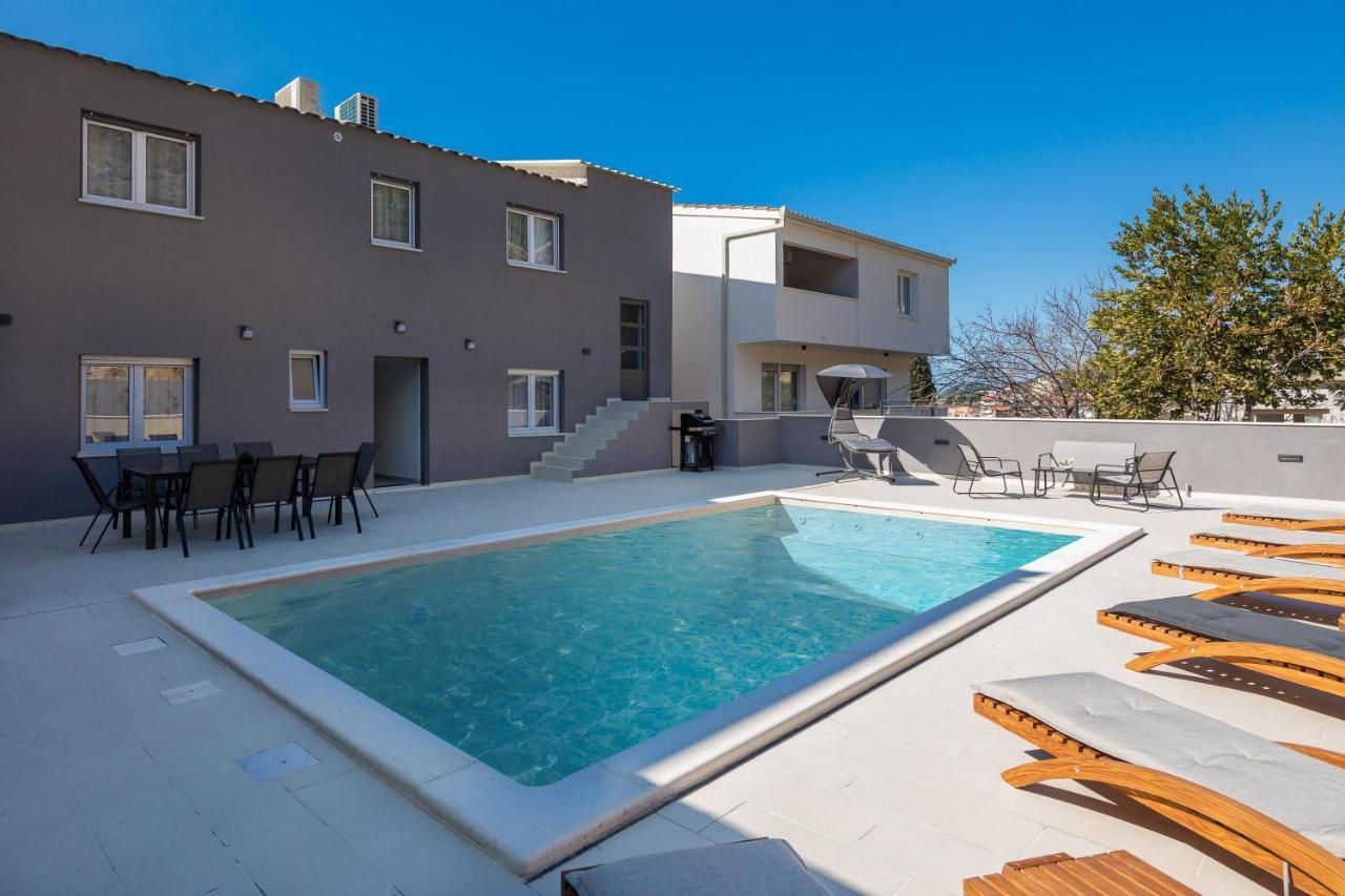 Luxury Apartment Lorena - Private Heated Pool - Jesenice (Split-Dalmatia) Exterior foto