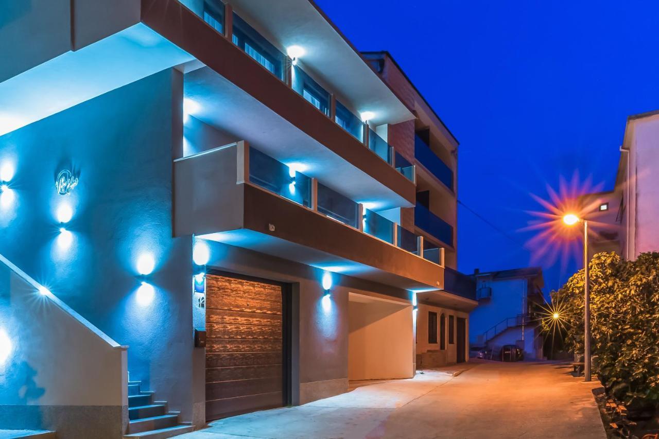 Luxury Apartment Lorena - Private Heated Pool - Jesenice (Split-Dalmatia) Exterior foto
