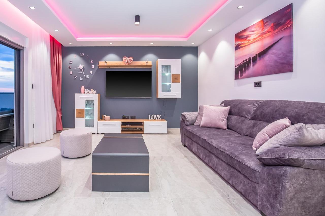 Luxury Apartment Lorena - Private Heated Pool - Jesenice (Split-Dalmatia) Exterior foto