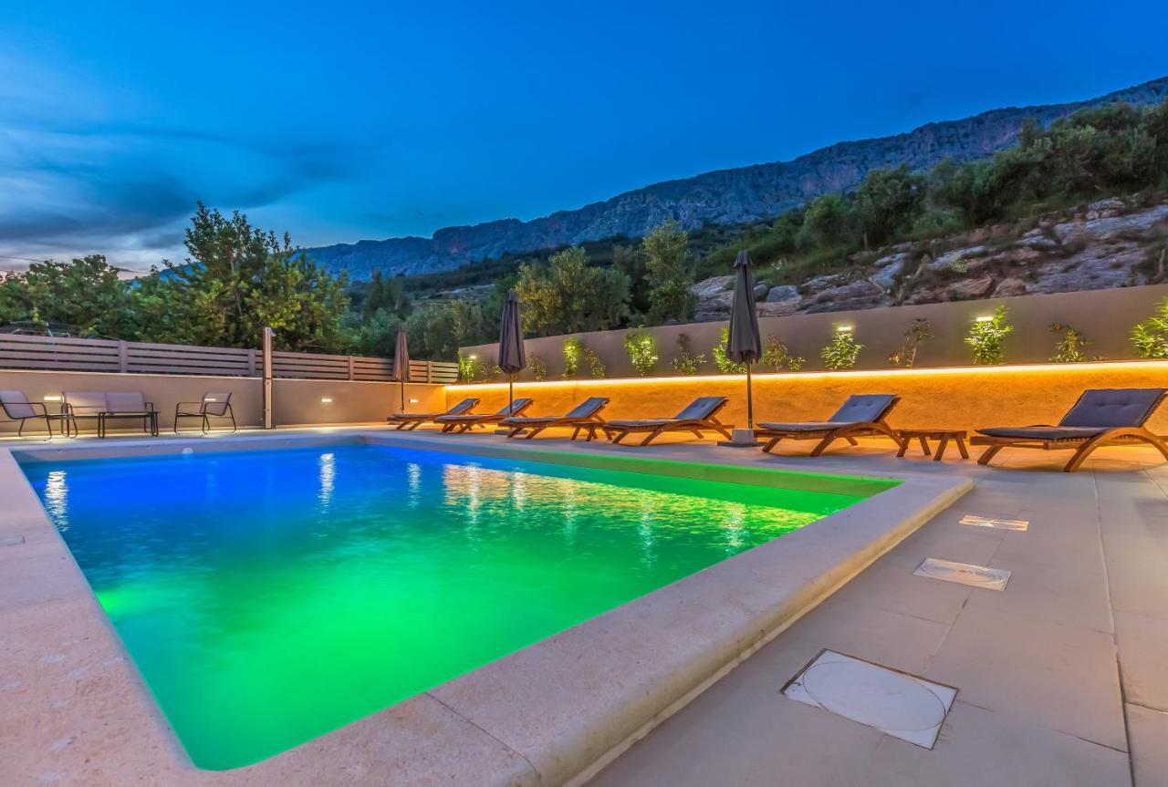 Luxury Apartment Lorena - Private Heated Pool - Jesenice (Split-Dalmatia) Exterior foto
