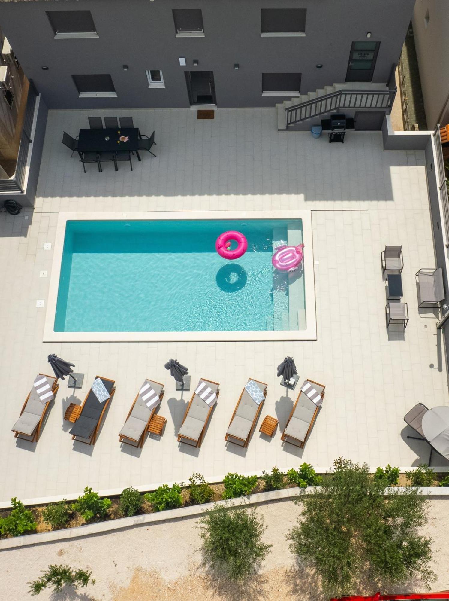 Luxury Apartment Lorena - Private Heated Pool - Jesenice (Split-Dalmatia) Exterior foto