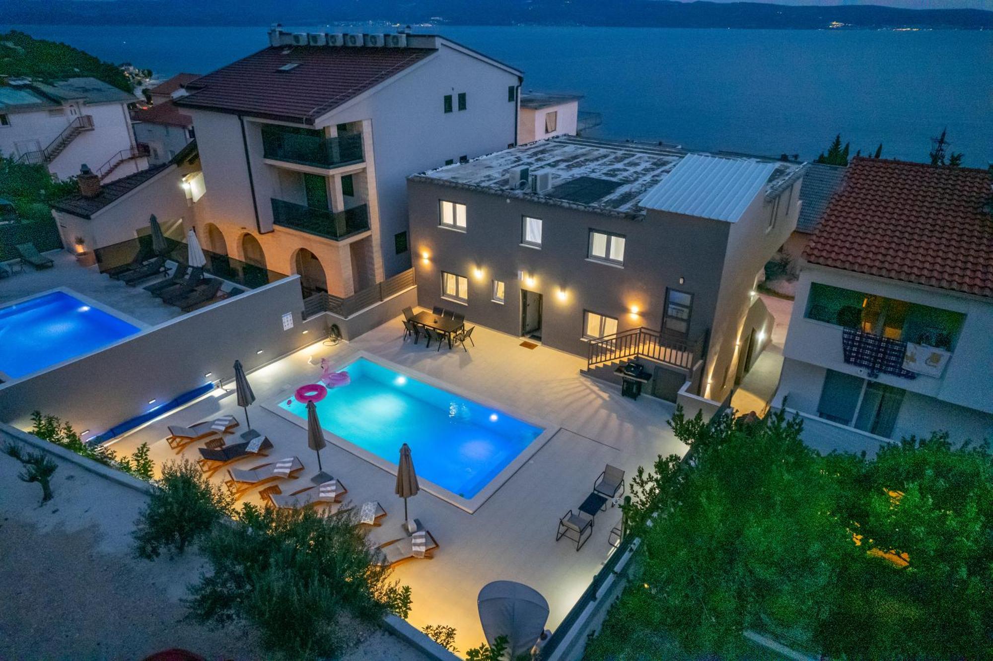 Luxury Apartment Lorena - Private Heated Pool - Jesenice (Split-Dalmatia) Exterior foto